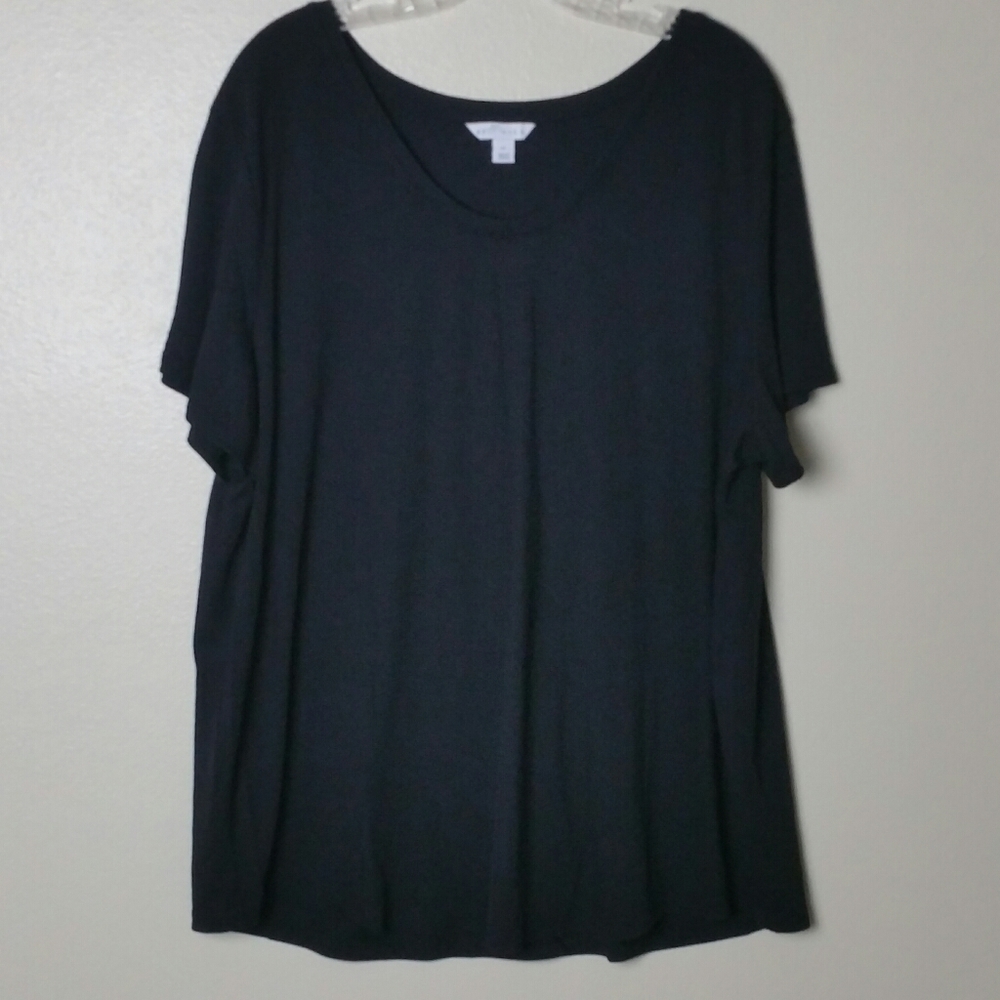 Boutique Black Shirt Sleeve Tee Shirt size 2XL